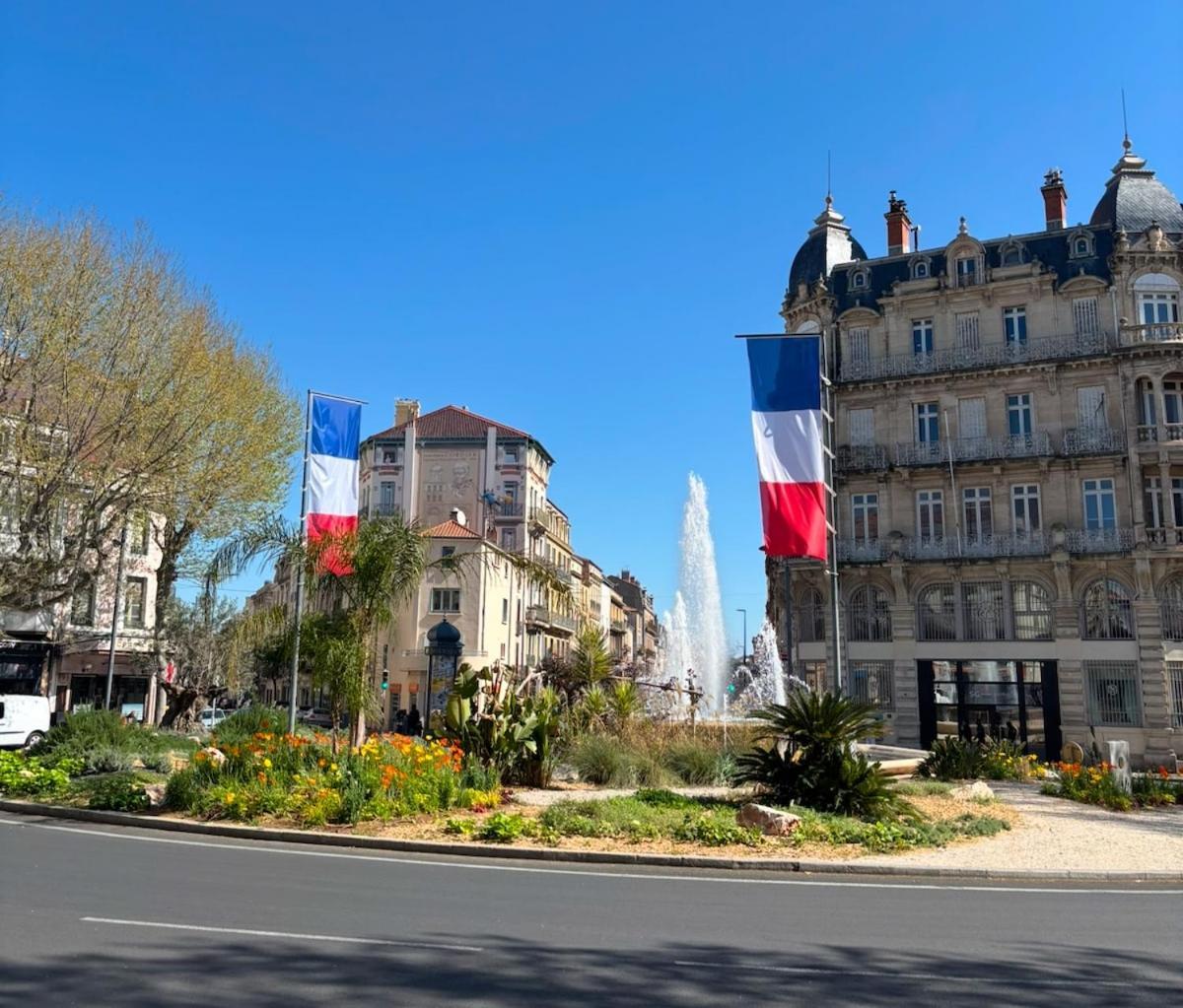 Grand Appartement De 100M2 -Allee Paul Riquet Beziers - 4Chambres - Wifi- Tv Connectee المظهر الخارجي الصورة
